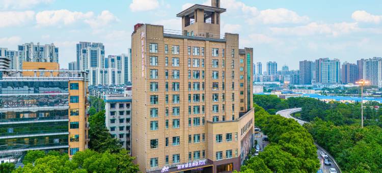 如家精选酒店PLUS(长沙高桥大市场树木岭地铁站店)图片