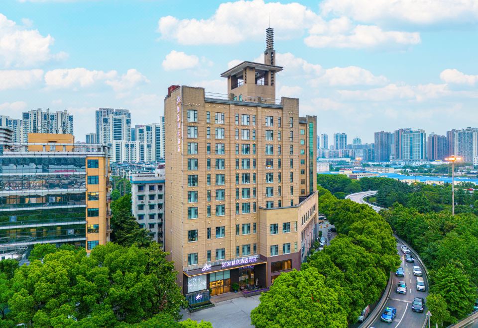 Hotel Overview