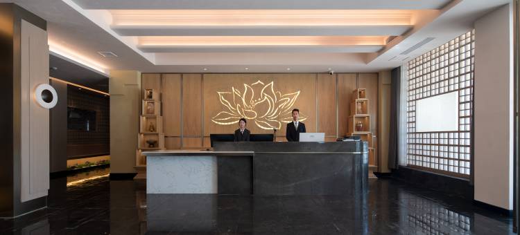 莲臣酒店(香格里拉独克宗古城店)图片