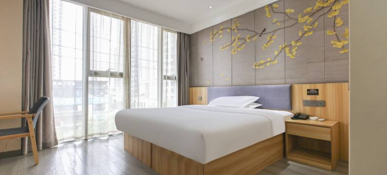 云漫酒店(西沣三路西安荟聚店)图片