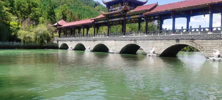 越西觅渡轻奢酒店(越西站店)图片