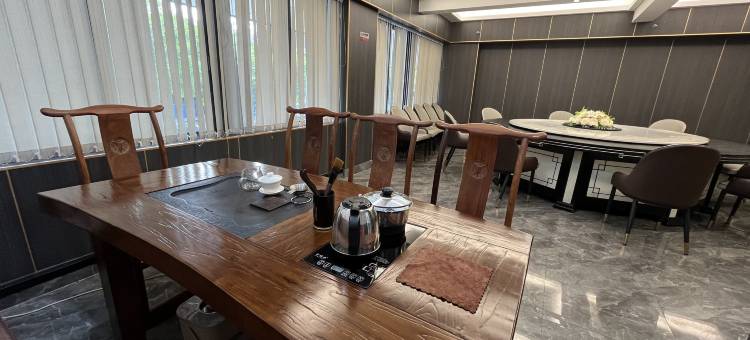 丽呈朗誉酒店(湛江北站鼎盛广场店)图片