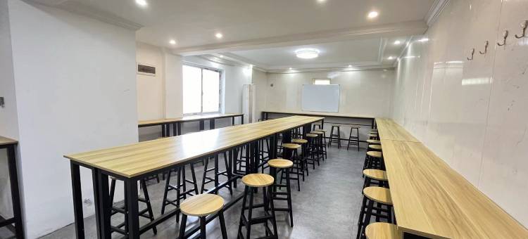 回禾回美酒店(桐庐春江西路店)图片