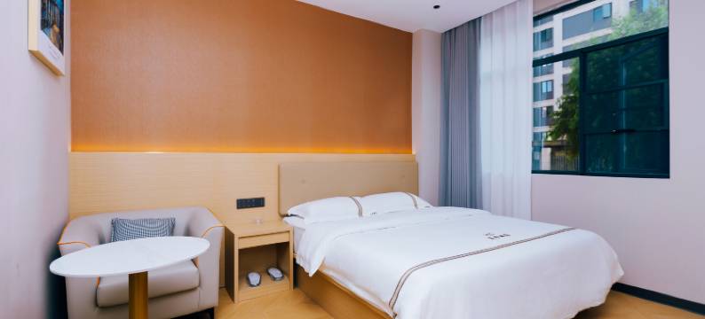 美季酒店(湖北经济学院店)图片