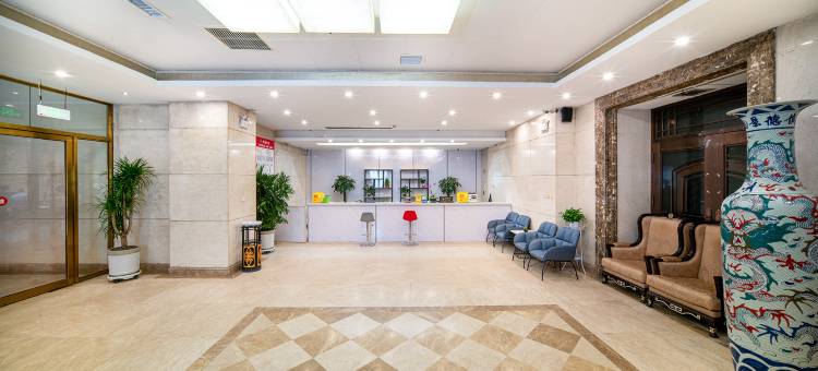 隆威悦舍酒店(运城南风广场店)图片