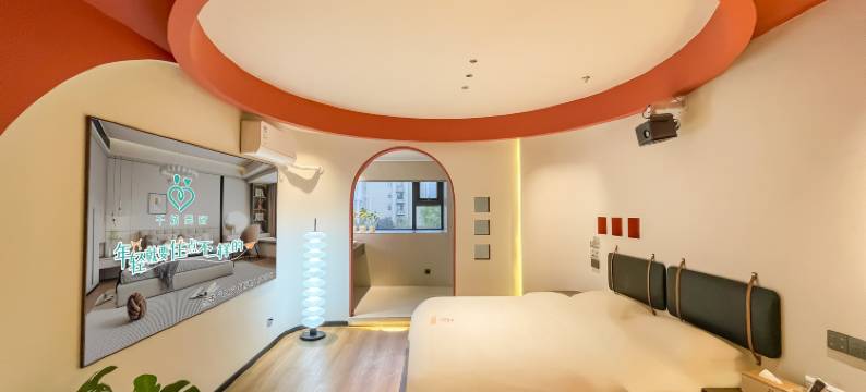 宿不同设计师民宿(开封清明上河园店)图片