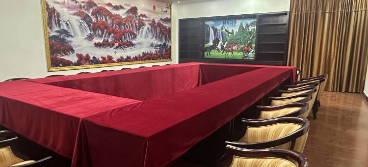 明熙酒店(汽车客运站元马古镇夜市店)图片