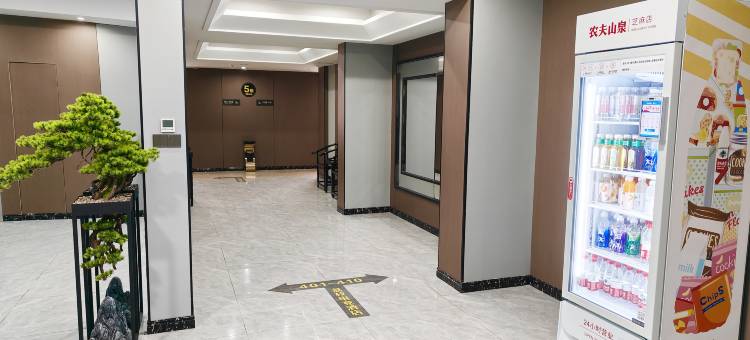 荔枝电竞酒店(淮南一中店)图片