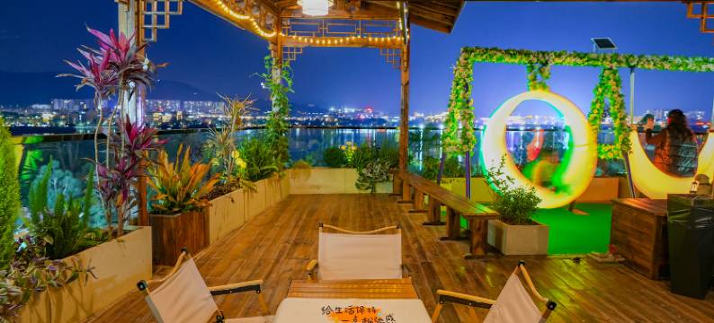 弥勒忆湖河畔民宿(湖泉生态园红河水乡店)图片