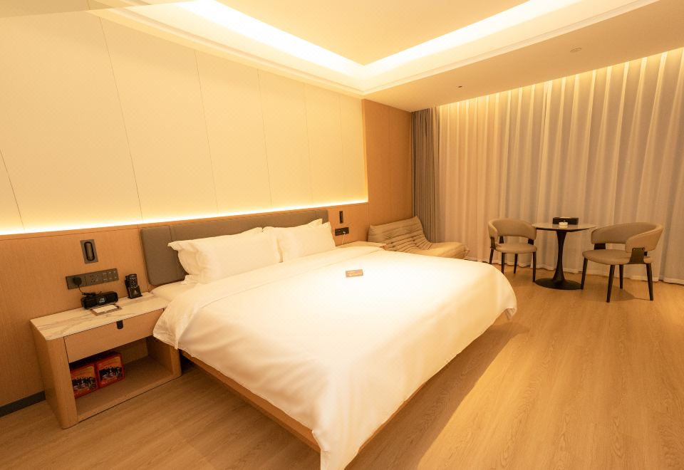  Hotel Overview