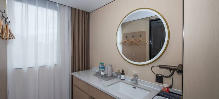 客尚·智能影音酒店(南康家具城店)图片