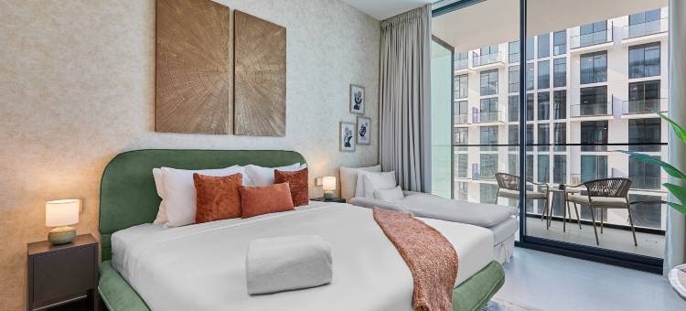 bnbme | JVC 现代单间公寓，带泳池和城市景观(bnbme | Modern Studio in JVC w/ Pool & City View)图片