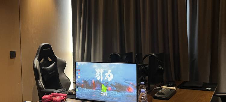 引力·shark·电竞酒店图片