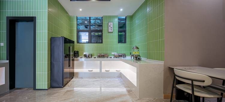 IU酒店(崇州琴鹤广场店)图片