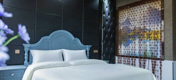 岐山唯爱主题酒店(蔡家坡汽车站店)图片