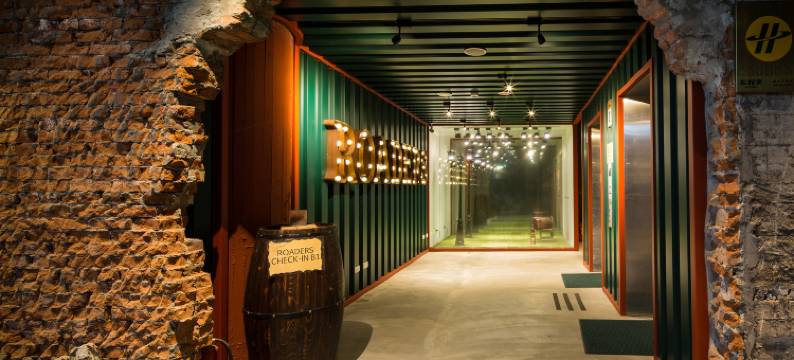 路徒行旅-中华馆图片