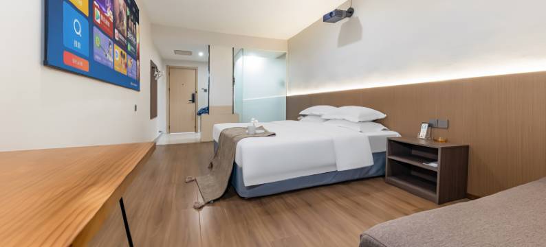 安麗酒店(咸宁站店)图片