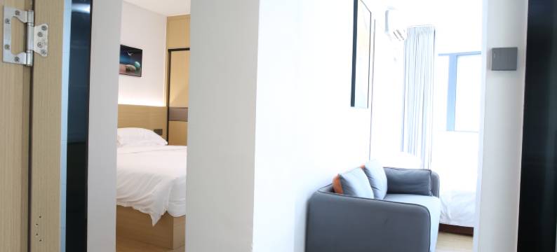 唐南轻寓(中山大学唐家湾古镇店)图片