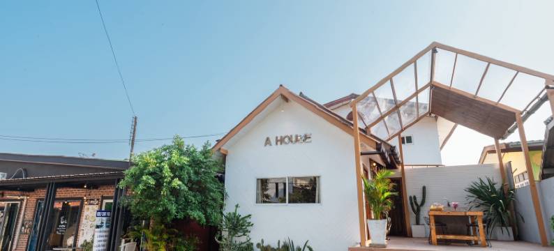 Issara Bar&House图片