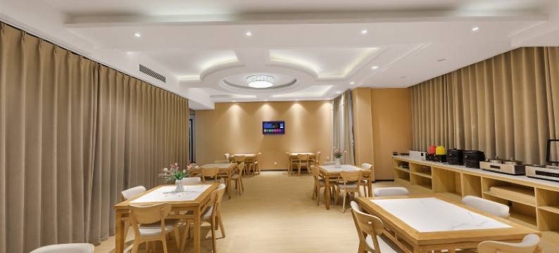 泉龙酒店(阜阳市中心汽车北站店)图片