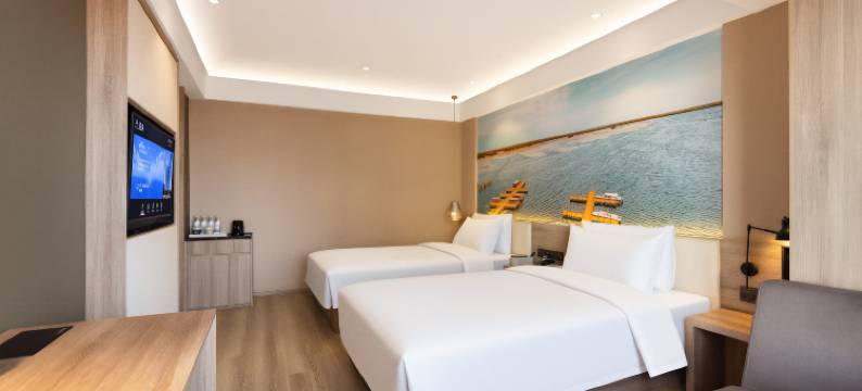 沈阳奥体营盘街地铁站亚朵酒店图片