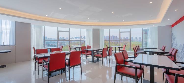 京儒酒店(航海体育场中原福塔店)图片