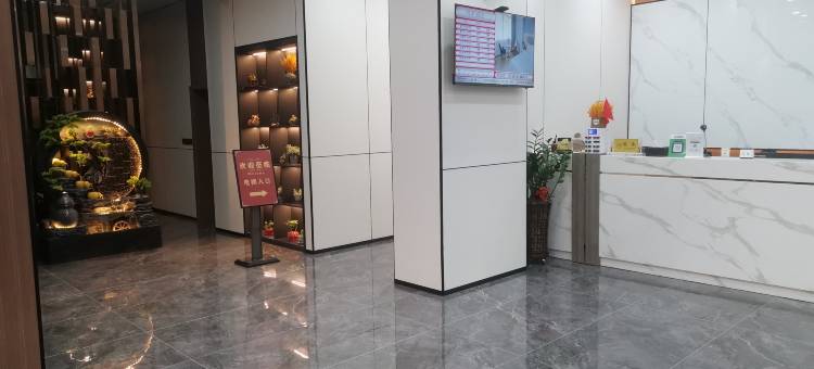 怀集鸿运酒店(步行街店)图片