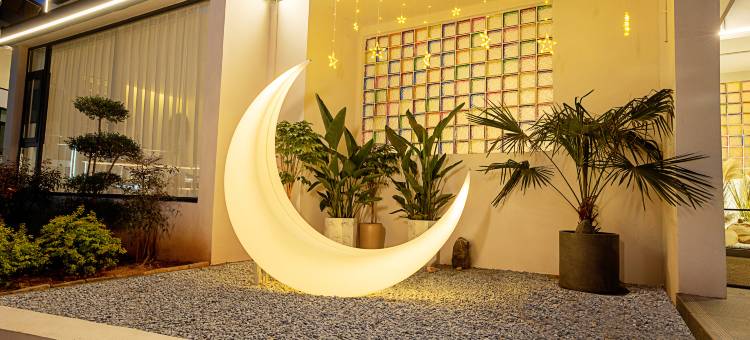 月上·观星民宿(老君山中灵索道店)图片