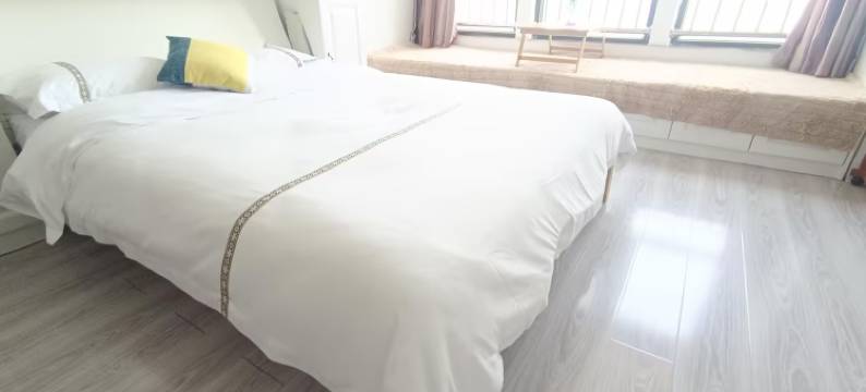 青岛泊悦湾公寓(东方影都融创茂店)图片