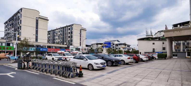 心华酒店(上饶师范学院三清山机场店)图片