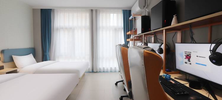 网鱼电竞酒店(常熟世茂店)图片