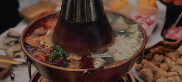 简隐·JIANYIN泳池亲子度假民宿(湖州长颈鹿庄园店)图片