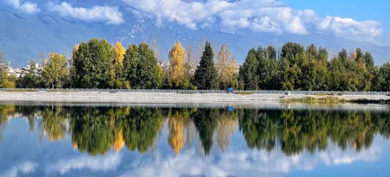 丽江溪语湖畔酒店图片