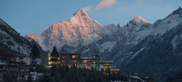 四姑娘山仰望星空·Vacilando度假庄园(长坪沟斯古拉神山店)图片