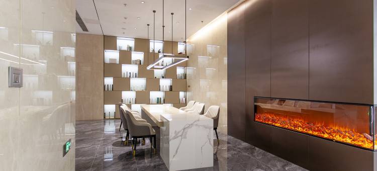 白玉兰酒店(沈阳黎明广场新惠街地铁站店)图片