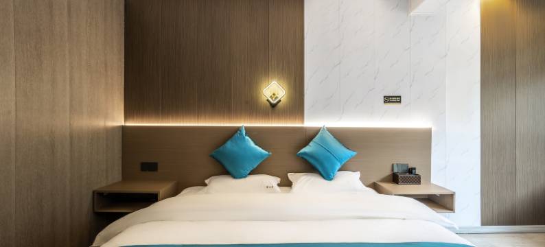 四姑娘山雪山情民宿图片