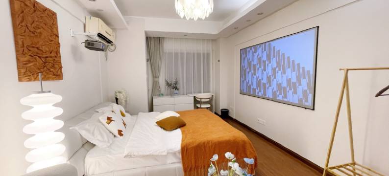 一屿轻奢影音公寓(宁波青林湾店)图片