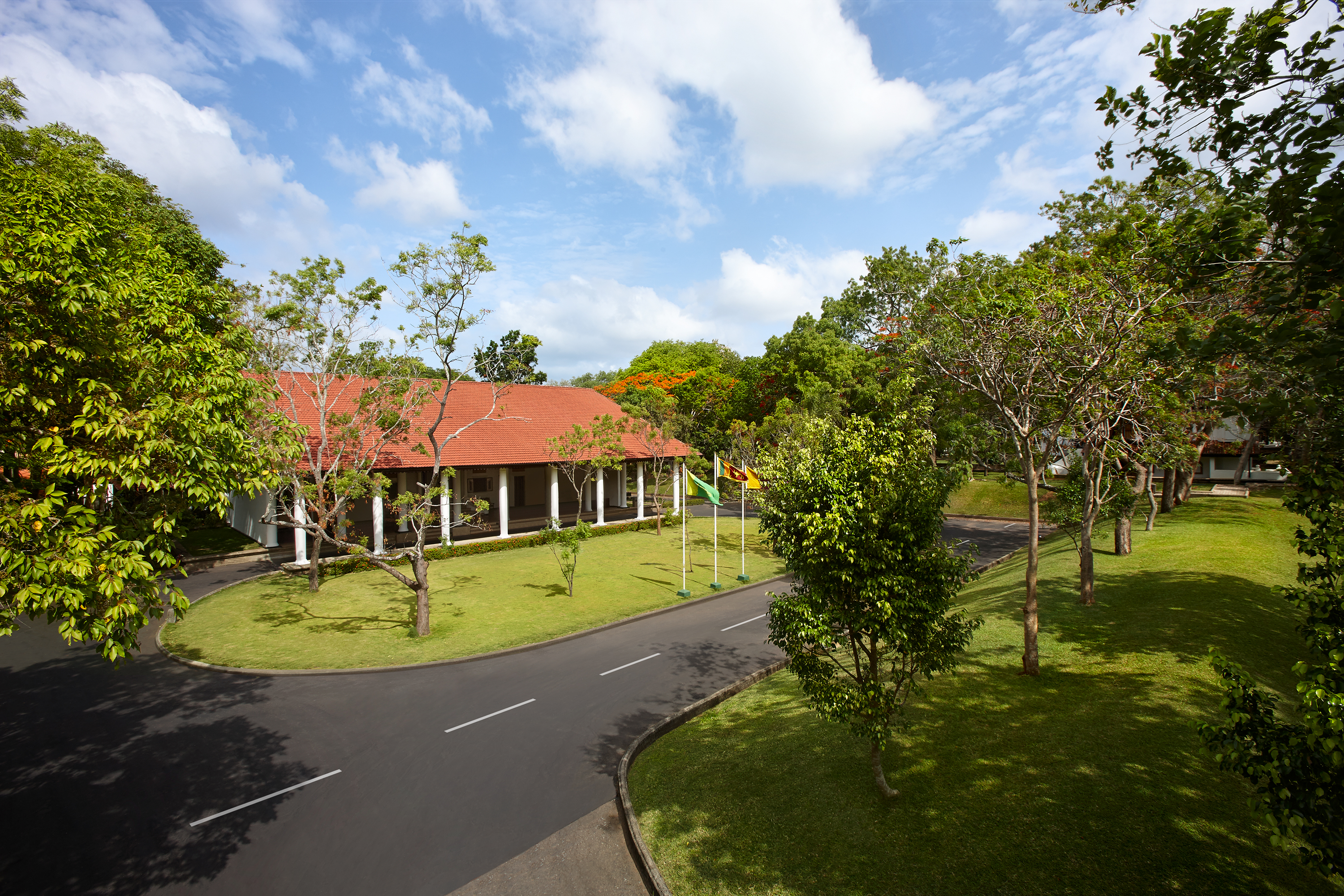 Cinnamon Lodge Habarana Over view