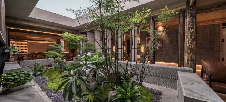 榕树下有间酒店(重庆解放碑店)图片