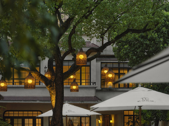 上海前院后院民宿(奥特莱斯店)