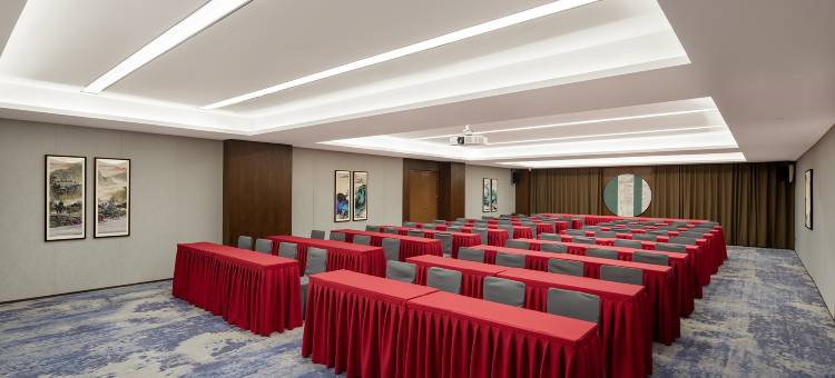 海天假日酒店(工业大学绿城广场地铁站)图片