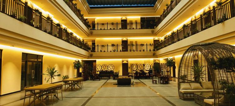 瑞丽云遥温泉酒店(瑞丽古城风情广场店)图片