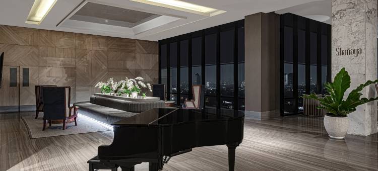 泗水斯帕齐奥威兹豪华酒店(Whiz Luxe Hotel Spazio Surabaya)图片