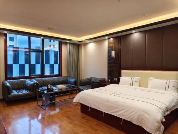 大方摩尔酒店(佳鑫国际摩尔城店)