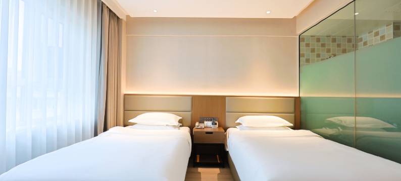 白玉酒店(长春火车站中东瑞家家居广场店)图片