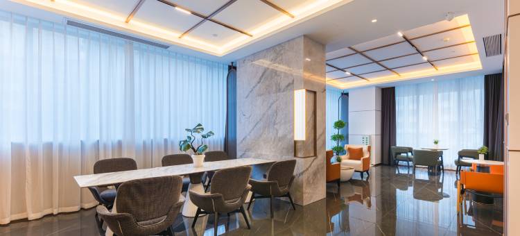 武汉江汉路步行街黎黄陂路美仑酒店图片