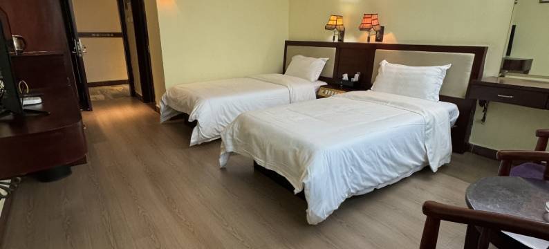 中山豪溢酒店图片