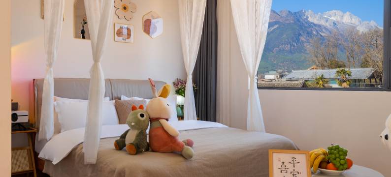 花漾小筑·Run Into|醉美日照金山·纳西雪山观景美院(白沙古镇店)图片