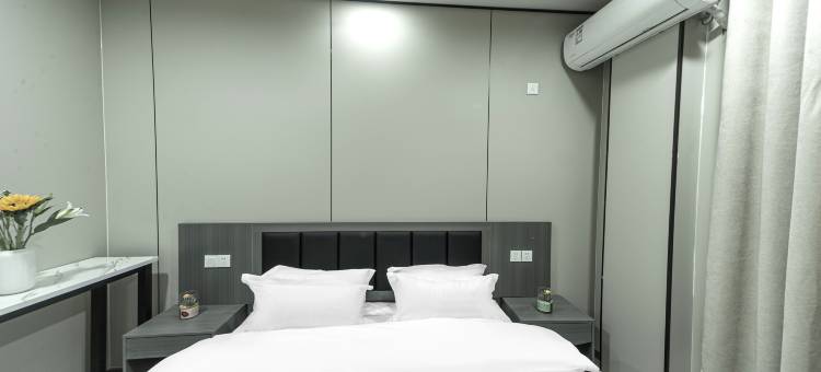 月畔云景商务酒店图片