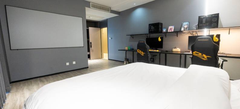 π电竞酒店(天津南开大悦城店)图片